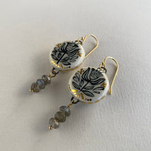 Load image into Gallery viewer, Talisman earrings 3
